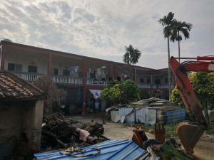 海南省陵水黎族自治县农房3亩转让