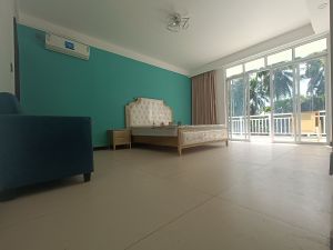 三亚市区周边约500平米地带一栋两层小楼转让环境舒适生活便利