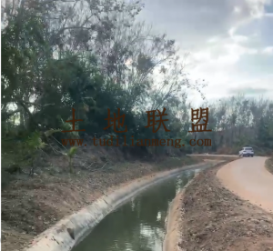 乐东85亩临水泥路边种植地水源充足