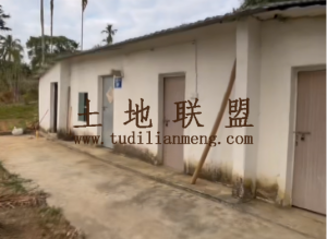 万宁约1亩地带3间瓦房环境清幽舒适生活便利