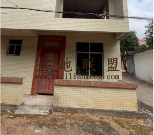 万宁约100平米宅基地带一栋两层半小楼转让生活便利